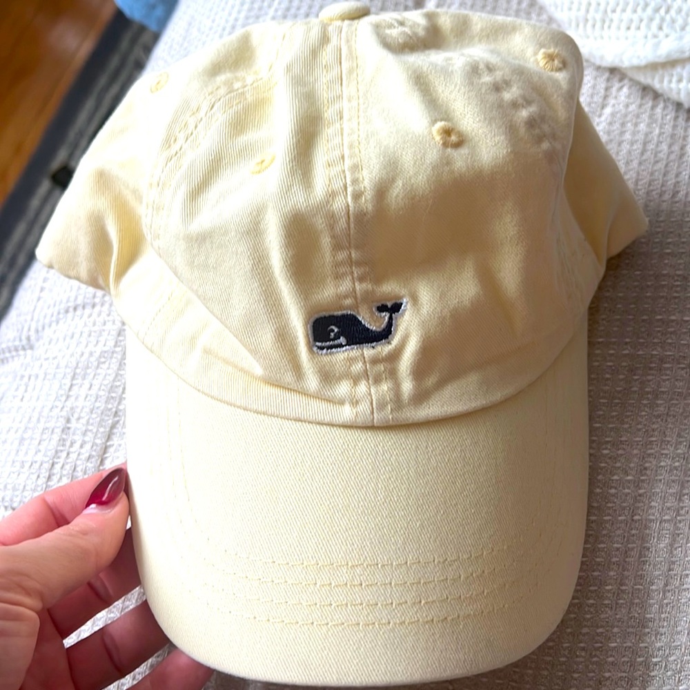 Vineyard vines pale yellow hat - women’s one size